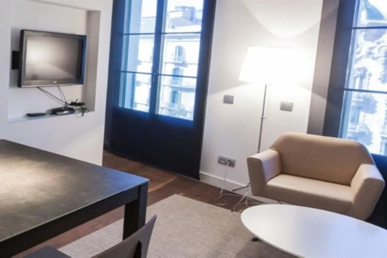 Izaka Apartments D377 Barcellona Spagna